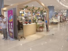 -永旺黄岛购物中心