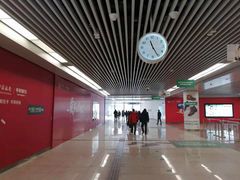 -新百广场(地铁站)