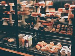 零售区-星巴克臻选(郑州国贸360广场店)