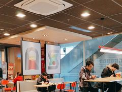 -麦当劳(轻轨曹杨路店)