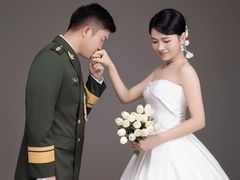 -经典婚纱摄影美学馆·私人定制