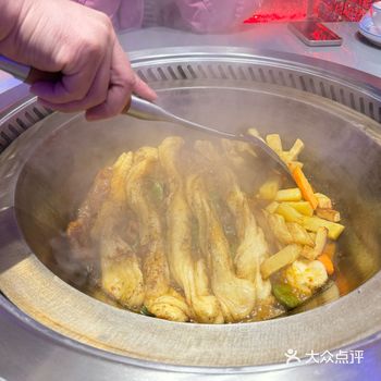 终于去了心心念念的腊月虎香锅炖，这家店我是真的推荐！