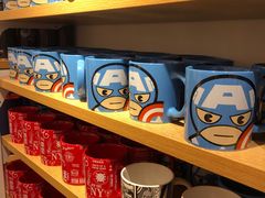 -名创优品(北京新中关购物中心地铁层店)