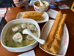 -南城香·饭香串香馄饨香(红军营店)