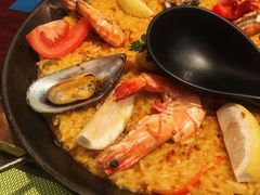 -香格里拉鱼跃地中海西餐厅·牛排披萨