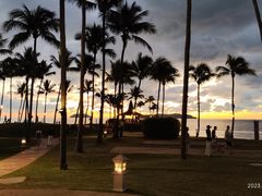 -Sunset Bar(丹绒亚路香格里拉店)