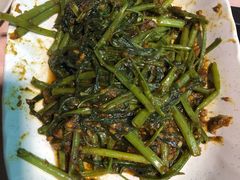 -亚历山大村美食中心