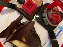 -咖啡苑自助餐厅·中国大饭店