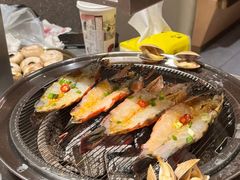 -围炉肉舍•炭烤活鳗•丹东海鲜烤肉(步行街店)