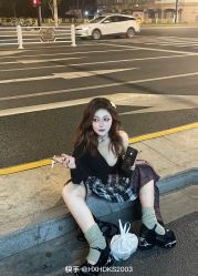 -丝语萱形象
