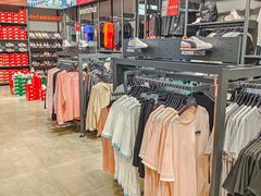 -王府井奥莱临潼小镇(临潼店)