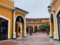 -佛罗伦萨小镇广佛名品奥特莱斯(疏港路店)