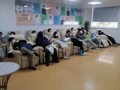 -上海大学附属上海和平眼科医院