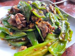 -御霞苑泥烩鸡休闲农庄