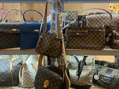 -臻新二手奢侈品回收鉴定(塘桥店)