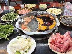 -重庆楊門机场老火锅(20年老店两路总店)