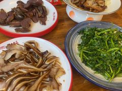 -老鼎万春卤菜(五代传承创始老店)