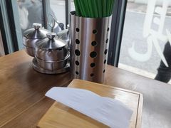 -绿柠食堂(北外滩店)