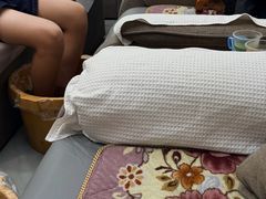 -郑远元专业修脚房(巨鹿路店)