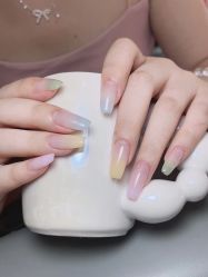 -ManiQ 美甲美睫專門店