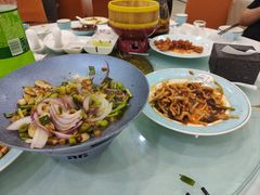 -大鸭梨烤鸭店(金顶街店)