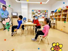 -瑞思少儿中心·少儿英语素养启蒙(勒泰直营校区)