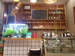 -Rabbit Cafe私房西餐甜点咖啡(栖霞路店)