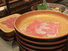 -牛YO寿喜烧·铁板烧和牛火锅自助(市府恒隆店)