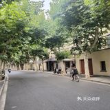 巨富长里藏着这么条安静小路