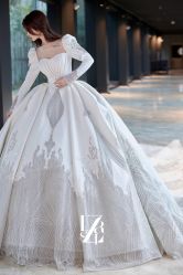 -Renee芮亦婚纱(原丽莎)