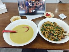 -三百碗宝应长鱼面(板仓街店)