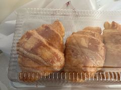 -红宝石·鲜奶小方·海派西点房(南丹店)