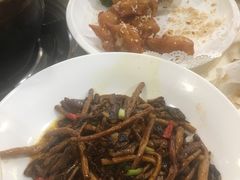-渝君重庆火锅(嘉宾路店)