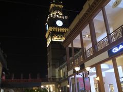-王府井奥莱临潼小镇(临潼店)