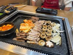 烤五花肉-韩阳王石板烤肉