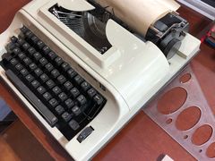 -陆汉斌打字机博物馆