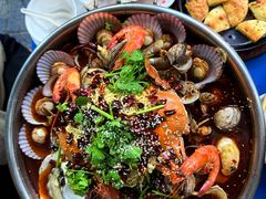 -老东镇啤酒屋海鲜加工·蒸汽海鲜·海鲜烧烤(台东店)