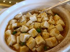 蟹粉豆腐煲-和平饭店·龙凤厅 Dragon Phoenix