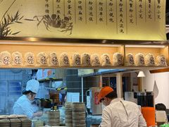 -馋三尺蟹粉小笼(人民广场店)