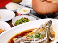 -大中华酒楼·主席武昌鱼·武汉美食地标(江汉路步行街店)