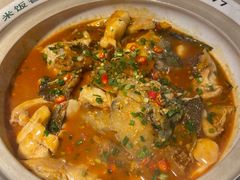 -魏铭鱼头捞饭(晋阳路店)