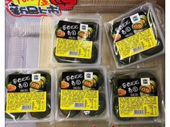 -光明牛奶棚(南泉店)