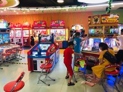-爱玩嘉年华(龙湖源著天街店)