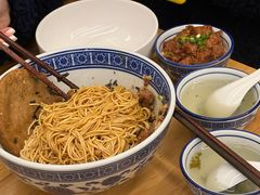 -沪西老弄堂面馆(定西路店)