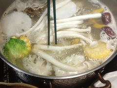 -椰子湾·海南火锅·糟粕醋·椰子鸡(正大广场店)