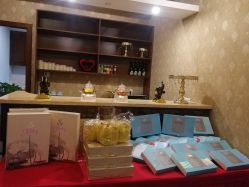 -韵姿美容养生馆