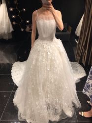 点击看大图 -GRACE KELLY婚纱与礼服(北京店)