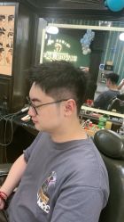 -海文先生国潮烫染男士理发馆