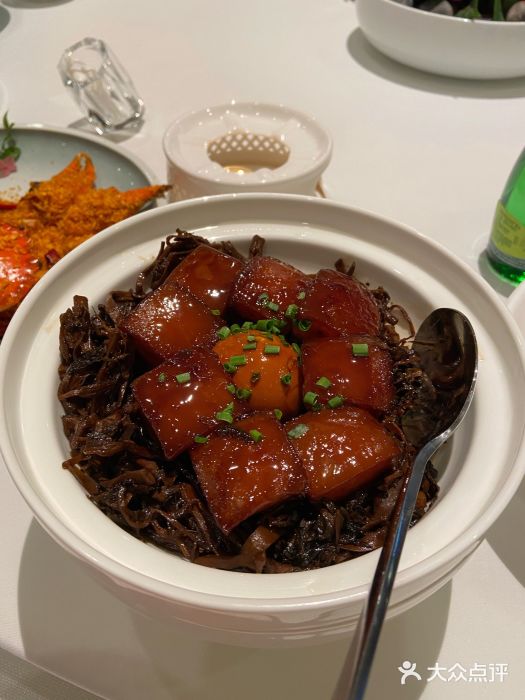 醉辉皇上海之巅(上海中心大厦店)老上海红烧肉图片