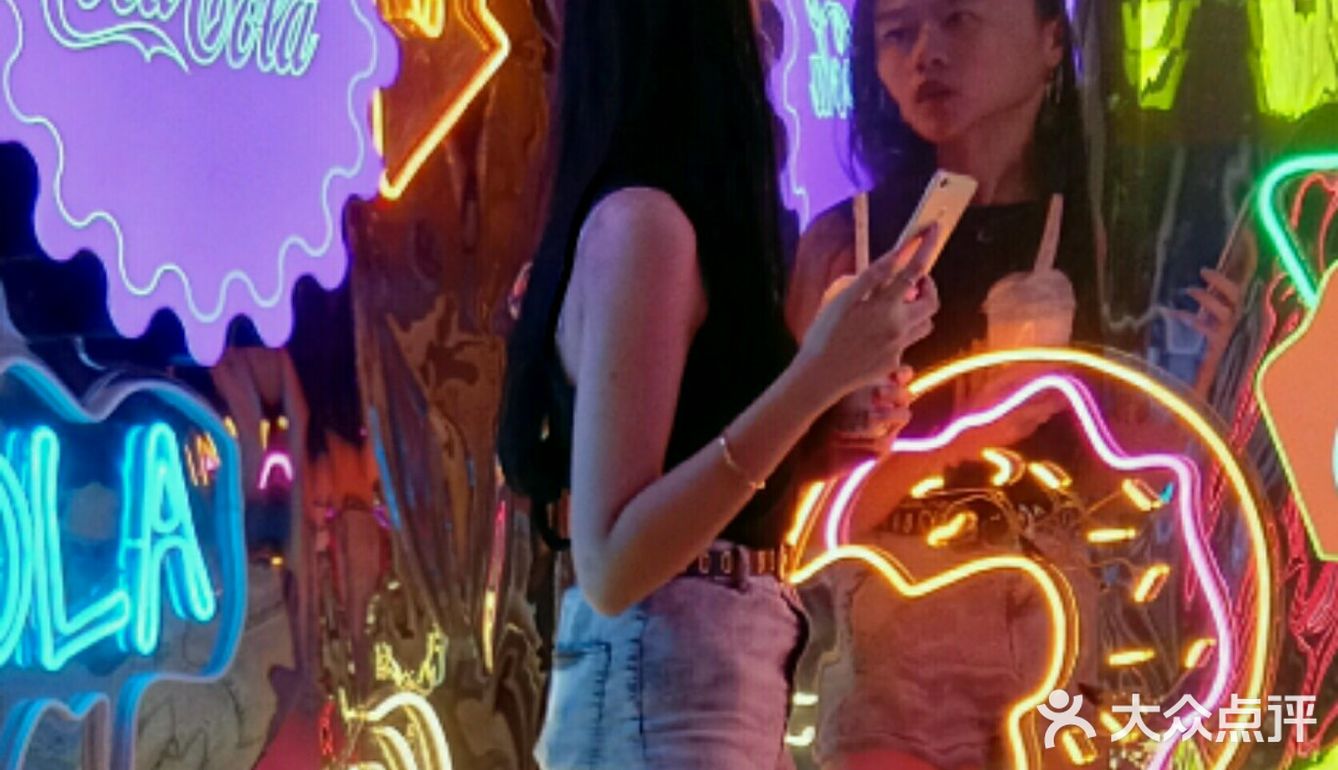 不管是味道还是设计和吉祥物还有创意